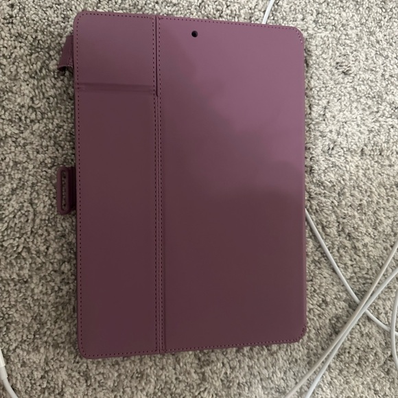 ipad in grey - Picture 3 of 10